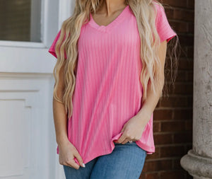 Pink V-neck basic