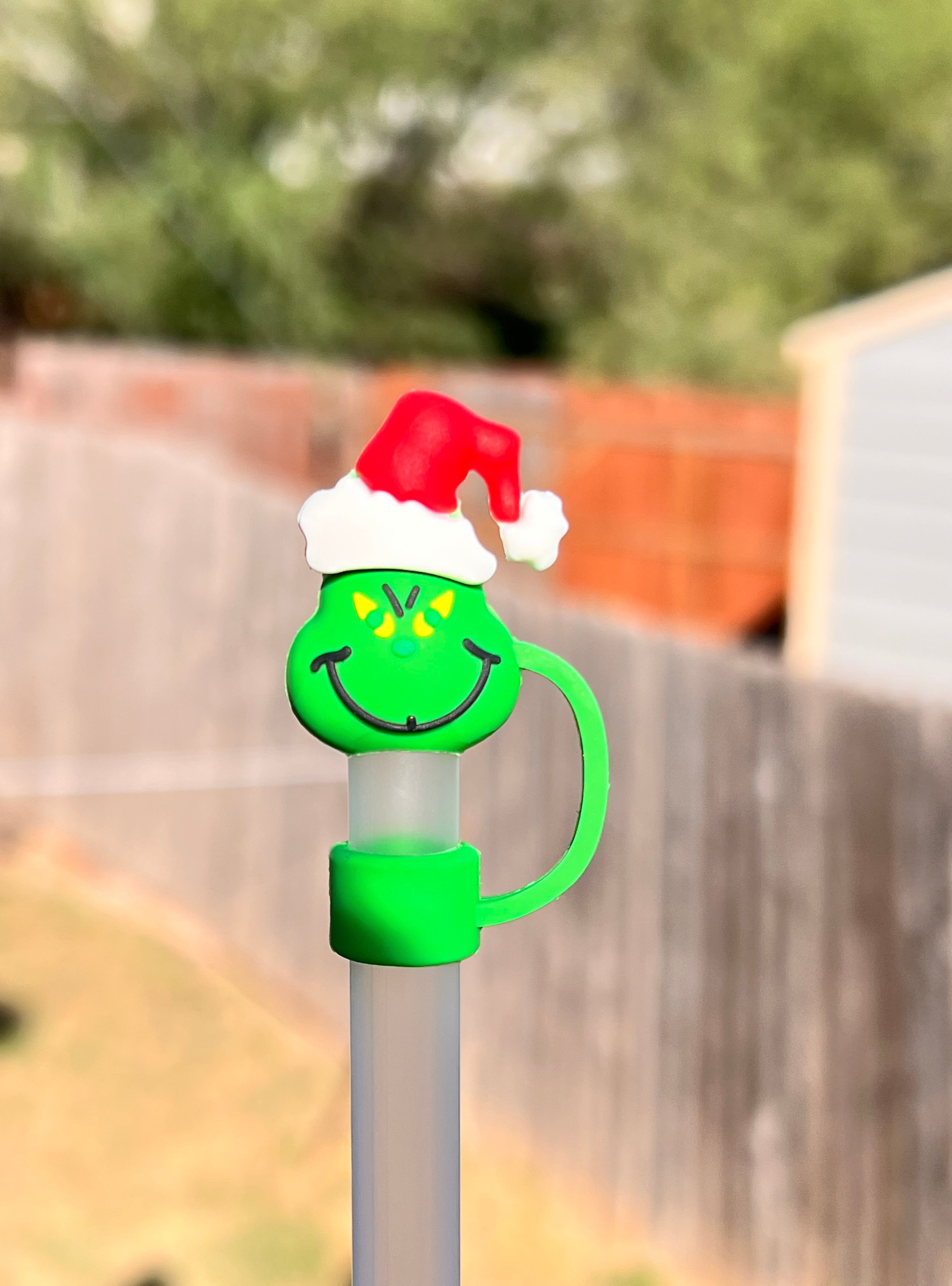 Grinch 3-D straw topper